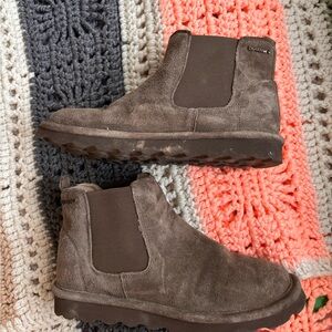 Brown Suede Ankle Boots bearpaw